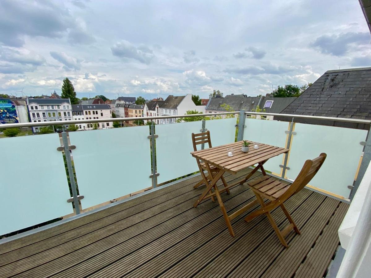 Wölkchen - Wohnung mit Balkon, Holzdielen&TV Bremerhaven Exterior foto